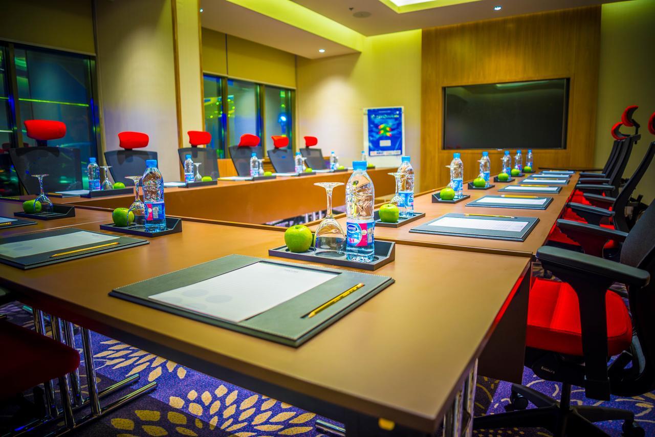 Novotel Yanbu Albahr Exterior photo