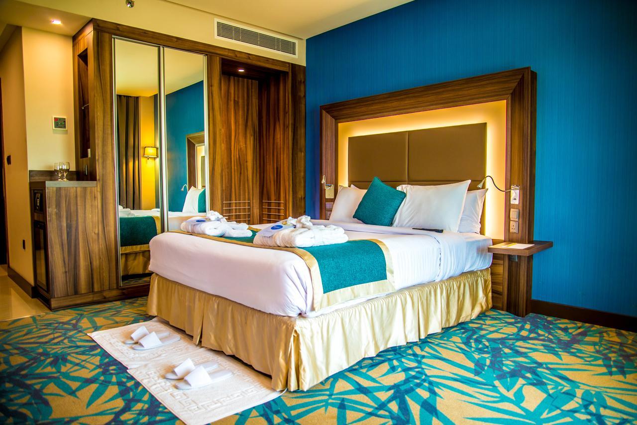 Novotel Yanbu Albahr Exterior photo